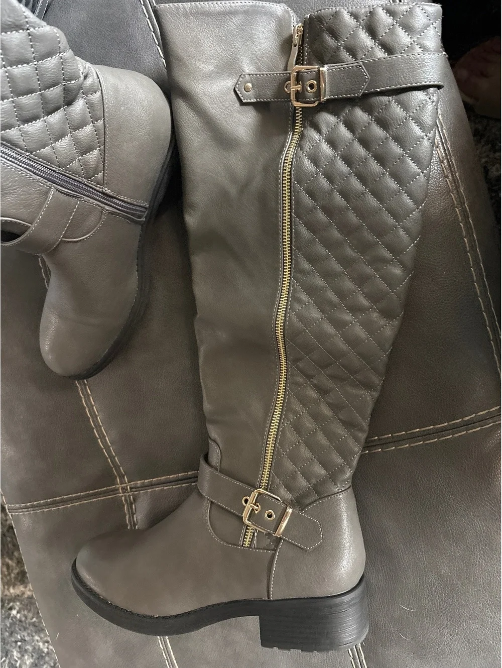 Women’s boots size 10 grey